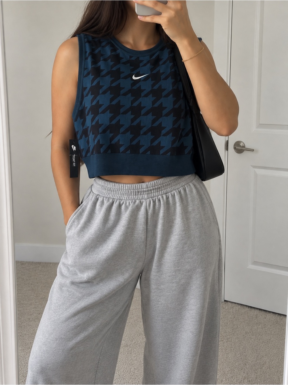 Nike Women’s Houndstooth Cropped Tank - Teal & Black